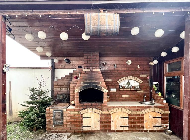 Vilă P+1 BERCENI. Teren 400. Gaze, apă, asfalt, stb 50m. Mutare imediata - 14