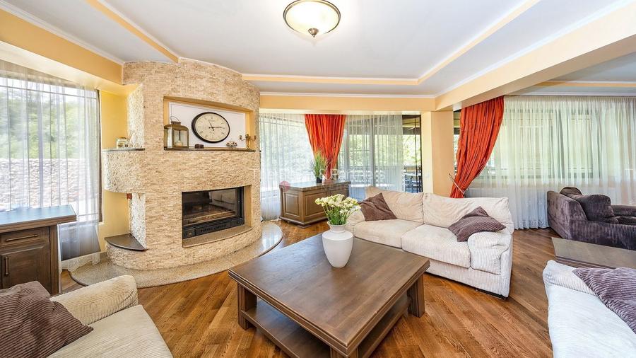 Suprafata generoasa teren - 44