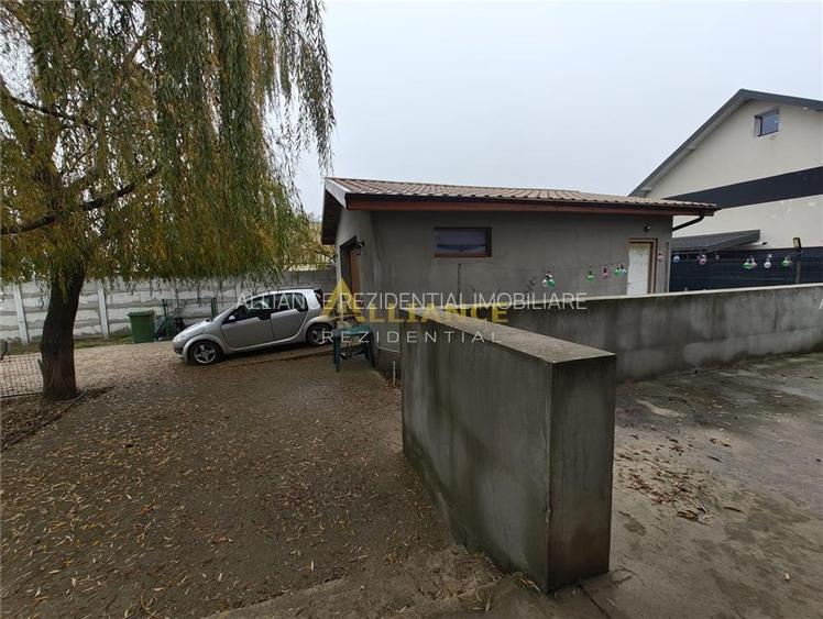 Vila spectaculoasa - 249 mp utili, teren 881 mp, - 14