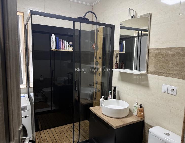 Apartament cu 3 camere,etaj intermediar, zona Vivo - 7