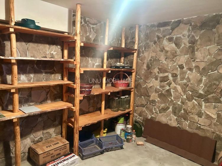 Vilă în Bârnova 260 mp utili, teren 1030 mp D+P+E+M, complet mobilată și LIBERA - 18