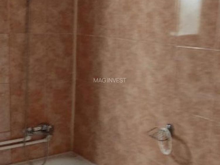 Apartament cu 2 camere decomandat -  Piata Centrala - 12