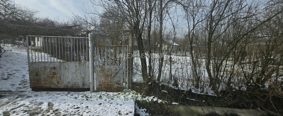 Casă + teren generos de vânzare în Strâmba Jiu - 2