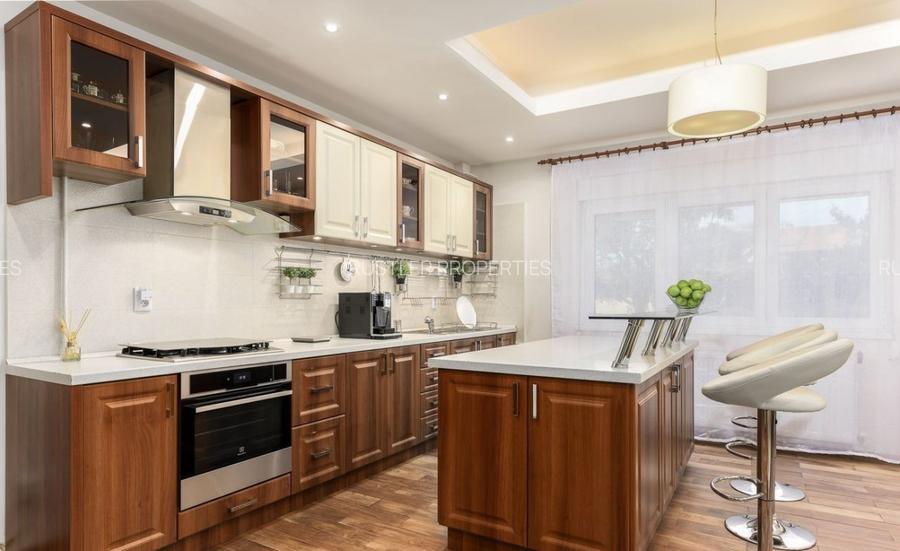 Vila eleganta langa Parcul Circului, 9 camere si 300 mp curte  - 8