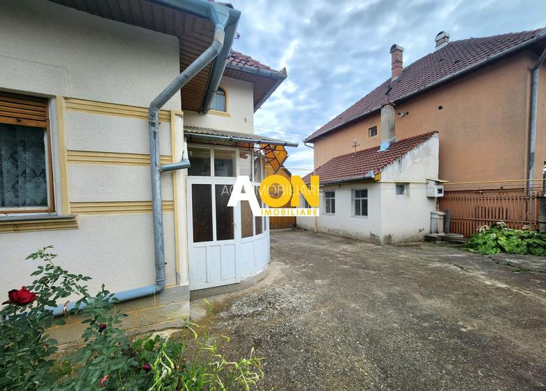 De vanzare casa 3 camere, 719mp teren, Cetate - 2