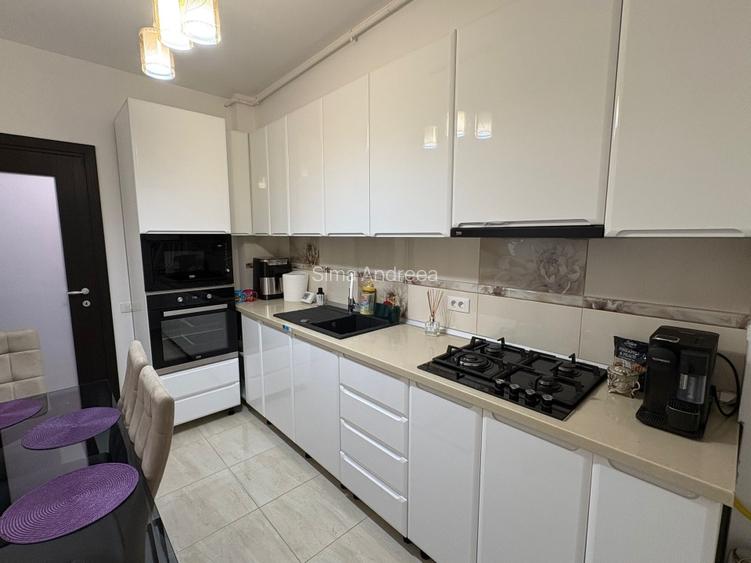 Ofer spre închiriere apartament cu 2 camere premium cu parcare privată - 6