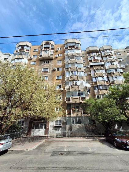 De Vanzare Apartament cu 3 camere  an constructie 1989  Vitan Mall - 17