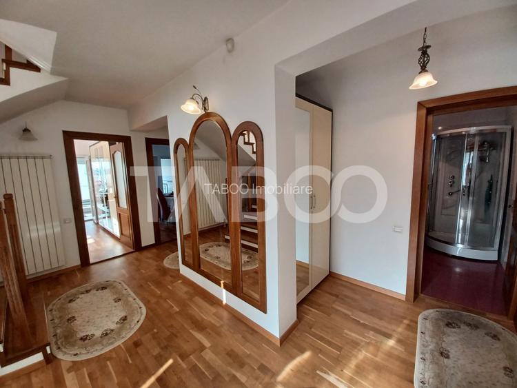 Casa individuala de inchiriat garaj pivnita curte generoasa Strand II - 24