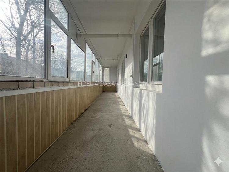 Apartament cu 3 camere decomandat, situat în zona Nicolina 2 – prima parte - 4