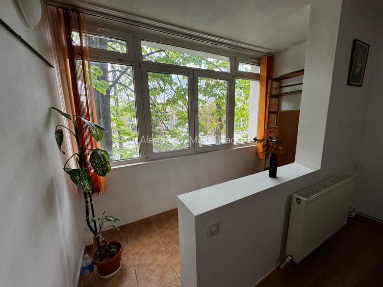Apartament 3 camere 1 Decembrie 1918/Titan - complet renovat - centrala proprie - 2