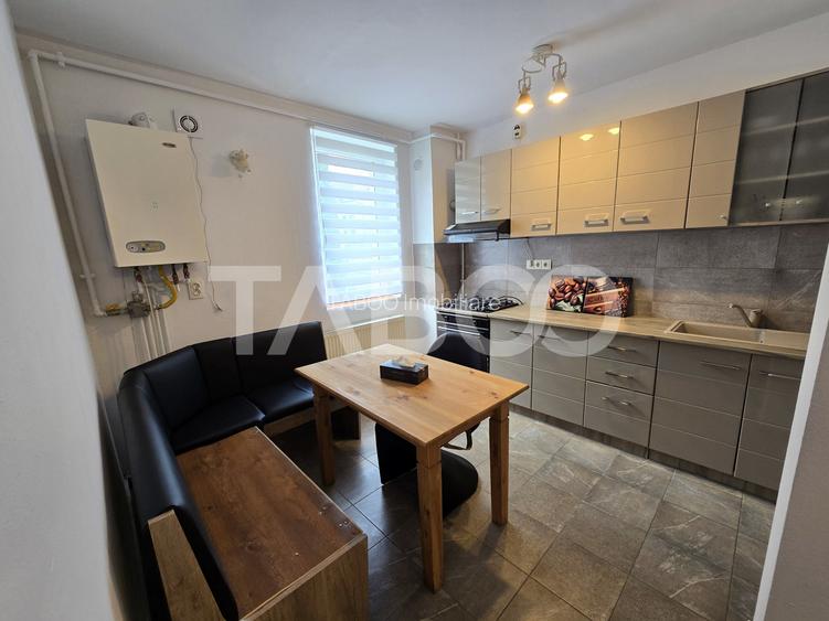 Apartament 2 camere de vanzare 54 mp utili renovat in Strand Sibiu - 12