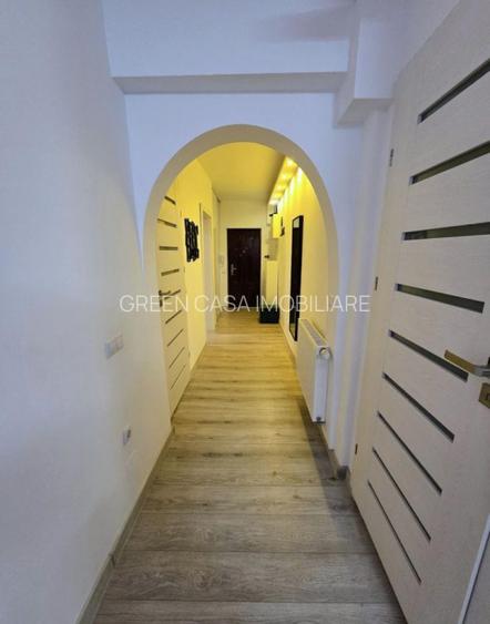 Apartament 3 camere, zona Stadionului,  78 mp utili, 2 parcari - 4