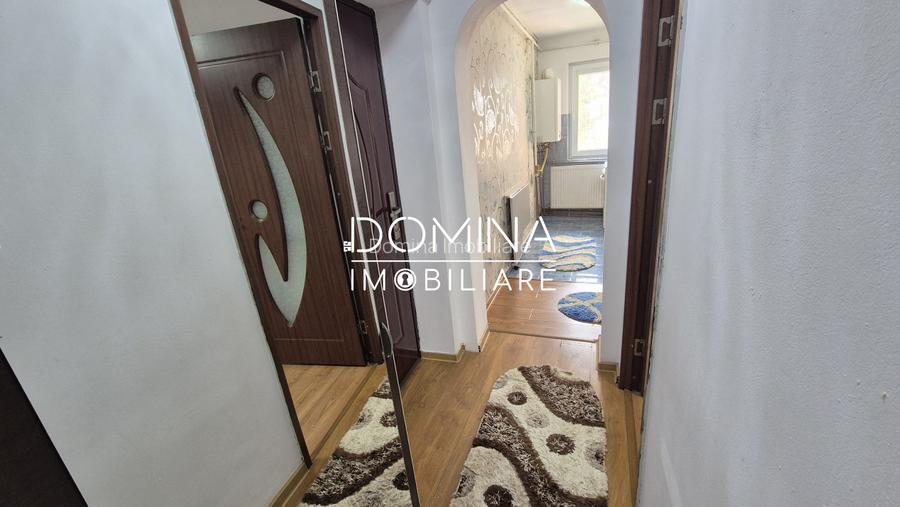 Vânzare apartament 2 camere *etaj 3* - Strada 22 Decembrie 1989 - zona 8 Mai - 8