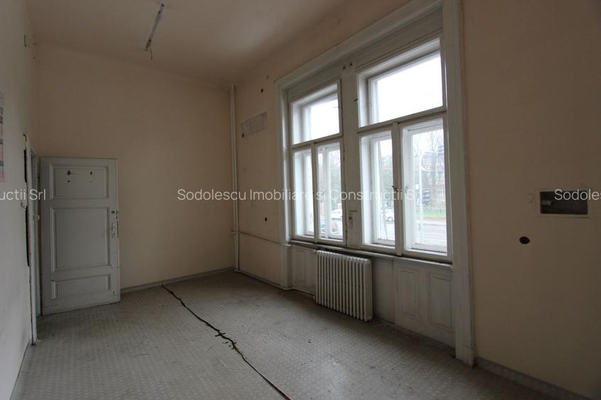 Imobil pretabil cladire de birouri, clinica medicala - Central - 33