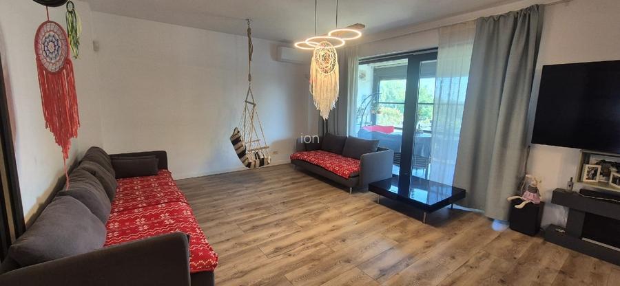 Casa 5 camere, 3 bai, 3 locuri de parcare, teren 302 mp, Tunari, vedere la lac - 11