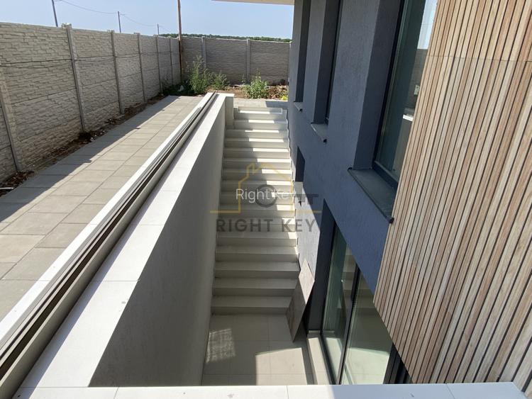 Vila moderna, 140mpu, 400mpt, panouri, utilitati! Comision 0% - 19