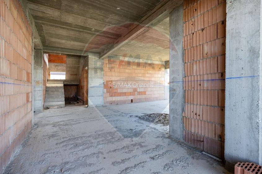 Vilă modernă P+1 în Ghimbav | 330 mp utili | Teren 815 mp - la roșu - 23