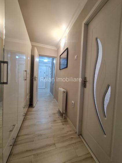 Vanzare apartament 3 camere dec in Galati, Sid-Vest, parter cu gradina - 19