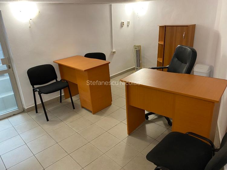 Birou la pret redus, mobilat si finisat modern - 2
