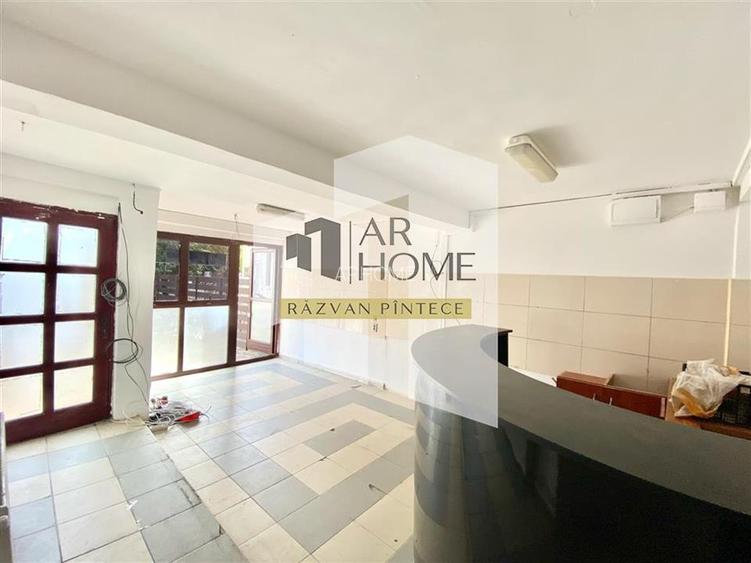 Spatiu comercial 100 mp cu terasa 100 mp, zona ultracentrala, Ploiesti - 2