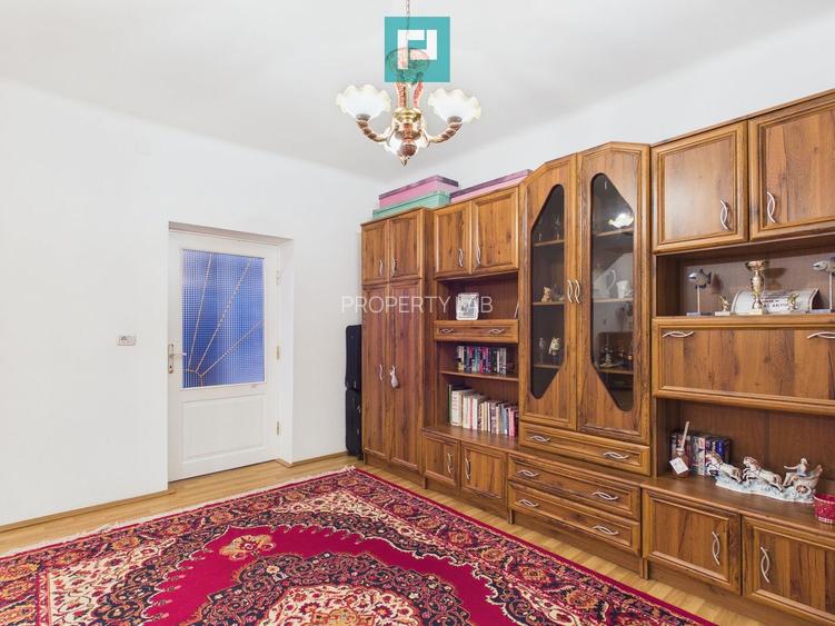 Casă 2 corpuri și 5 camere ultracentral în Curtici - 4