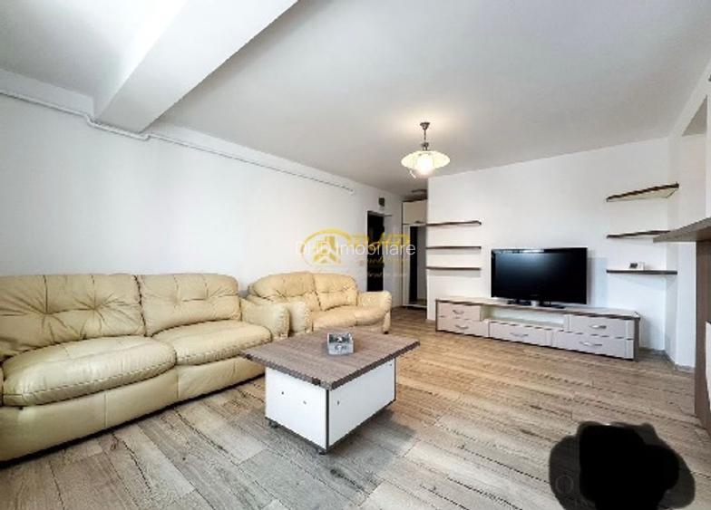 Apartament trei camere, zona centrală - 2