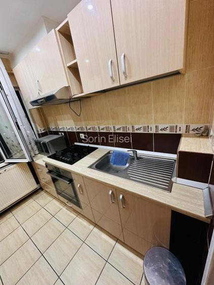 DE VANZARE APARTAMENT 3 CAMERE SI GARAJ - 3