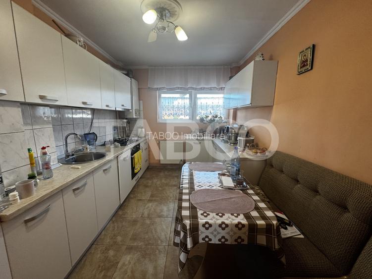 COMISION 0 - Apartament decomandat 4 camere 2 bai balcon Cisnadie - 4