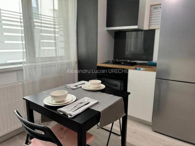 Vanzare garsoniera in bloc nou  - 4