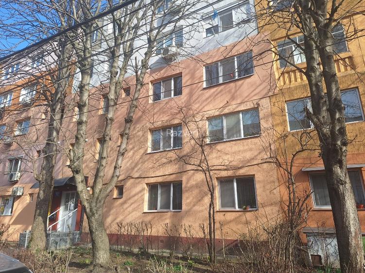 APARTAMENT 3 CAMERE * ETAJ 2 * TOMIS NORD * STR TULCEA NR 5 *  STRADAL * GAZE  - 4