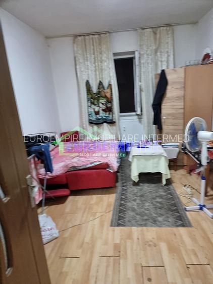 Garsoniera de vanzare Constanta zona Far - 2