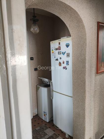 Vand apartament  3 camere, izolat exterior,bloc antiseismic vis-a-vis Comisariat - 9