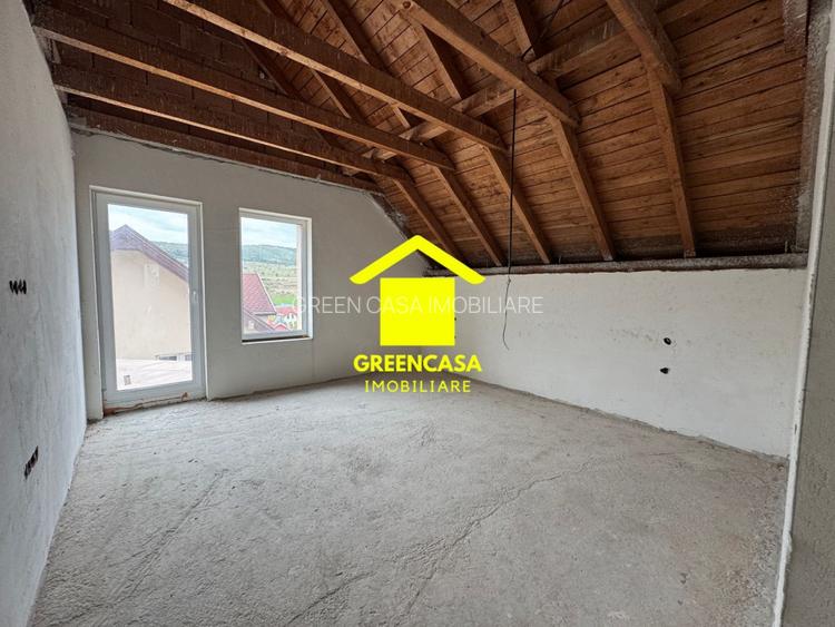 Casa Indivifuala , SU 220 mp , teren liber 380 mp  GARAJ - 6