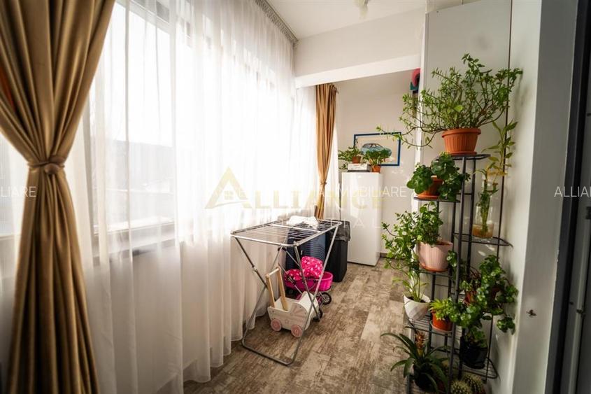 Apartament spatios cu 3 camere si 2 bai, situat în complexul Creative - 11