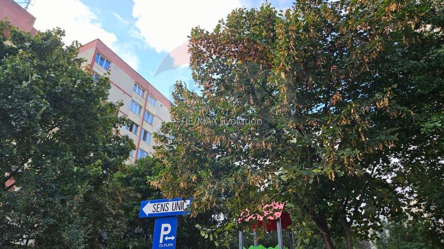 GARSONIERA  de vanzare- decomandata Lic. Informatica  - Brasov! - 23