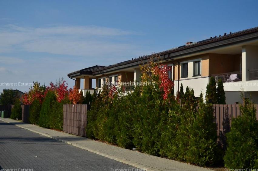 Oxford Gardens 7 bedrooms villa - december only price - 12