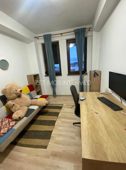 3 camere Bucurestii Noi - Teatru Masca - 6