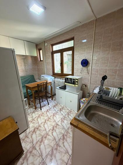 Apt. 2 camere decomandate, etaj 4, bloc solid, linga parcul Cismigiu - 4