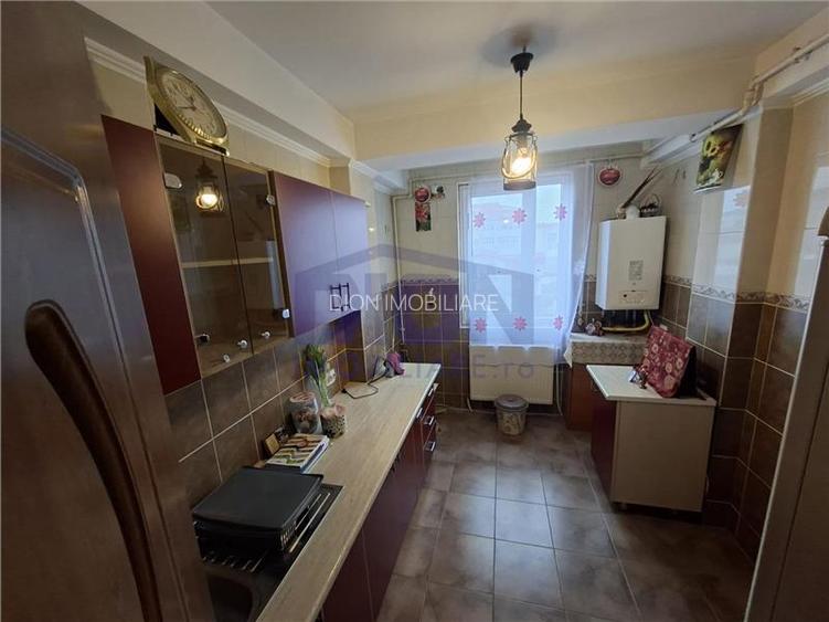 Studio Brancusi,  bloc 2010, centrala - 4