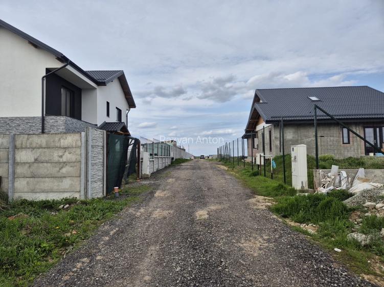 Teren intravilan construibil – 1.070 mp – Dragomirești-Vale, Str. Mahonului - 4