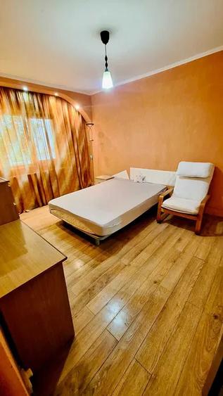 Garsoniera, decomandata, 34 mp, centrala proprie, metrou Jiului aproape