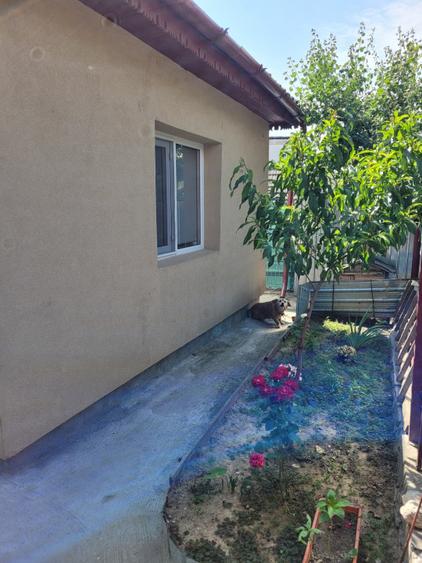 ZONA PODGORIILOR - CASA 3 CAMERE, SUPRAFATA 94 MP, CENTRALA GAZ