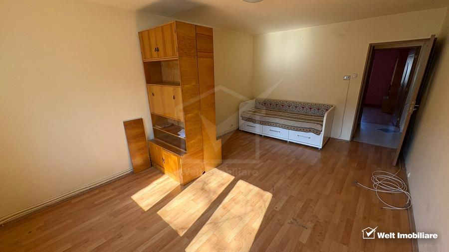 Apartament 2 camere, Plopilor, etaj 1, camere decomandate, centrala proprie !