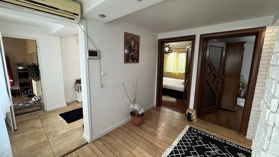 Vila P+M, Sc = 135 mp, Teren = 1072 mp, zona centrala – str. Salcamului