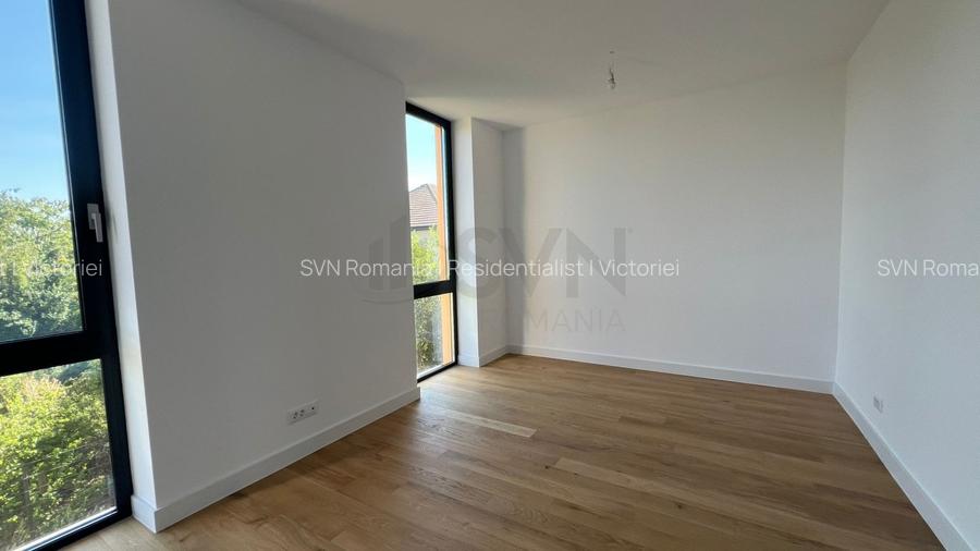 REV2005127 VILA PE LAC l 5 Camere l Complex Rezidential l De vanzare - 11