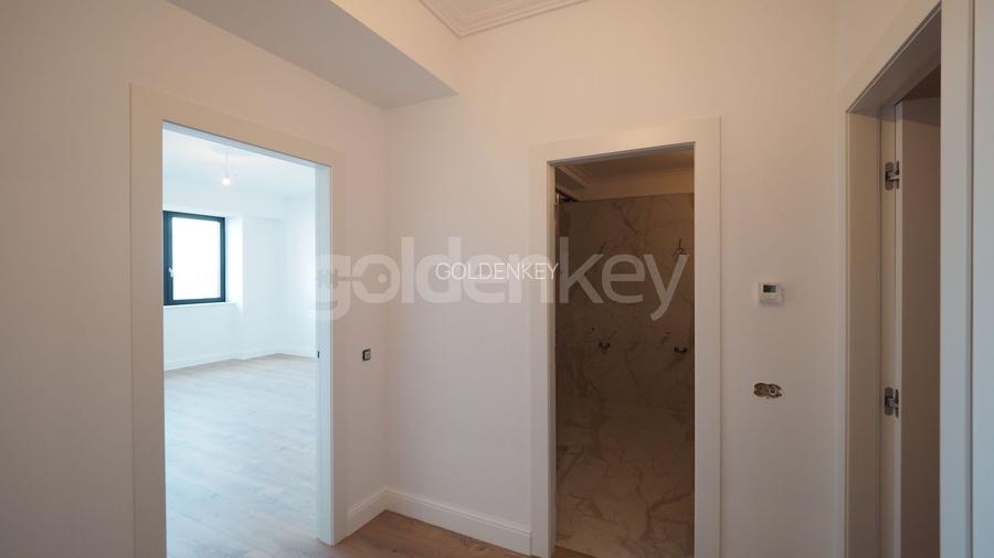 Etaj 8 - Vedere panoramica lac!  347mpc, terasa 50mp - 11