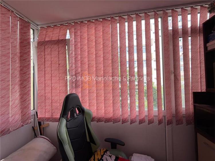 Apartament 3 camere cf 1 semidecomandat zona Micro 3 - 16