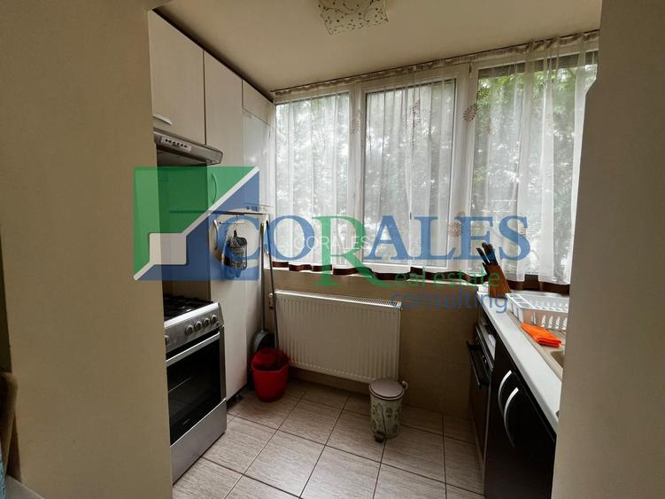 Zona Aradului. 3 camere, etaj 2, decomandat! - 3