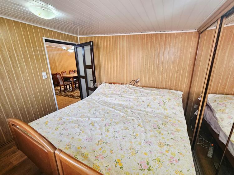 Casă spațioasă cu 9 camere în Strejnicu – pentru locuință, birouri - 30