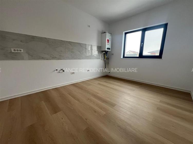 Casa individuala - 4 camere  - 2 bai - 125 mp utili - 8